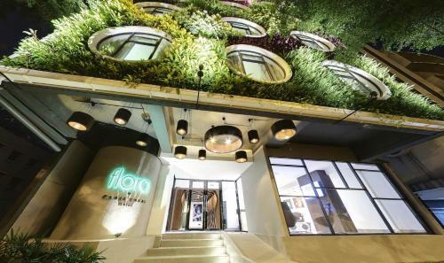 Flora By Crossroads Hotel