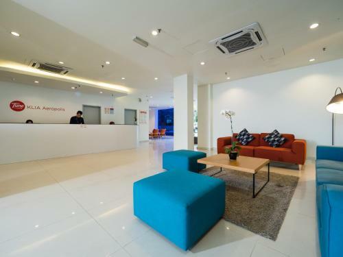 Tune Hotel Klia Aeropolis (airport Hotel)