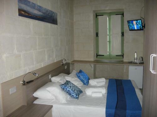 Hostal The 1930's Maltese Residence