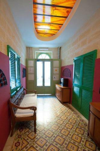 Hostal The 1930's Maltese Residence