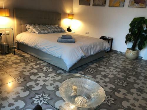 Lee's House Bed And Breakfast, Sliema
