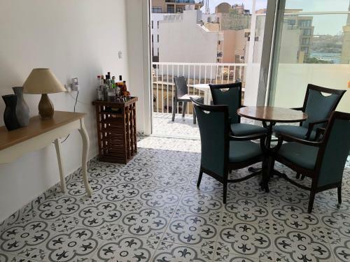 Lee's House Bed And Breakfast, Sliema