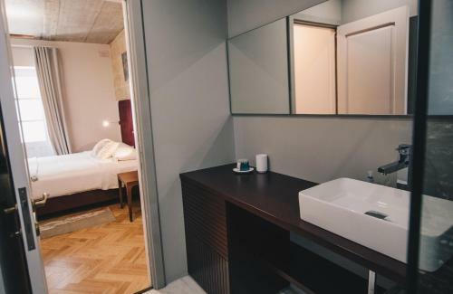 Apartamento Sally Port Suites