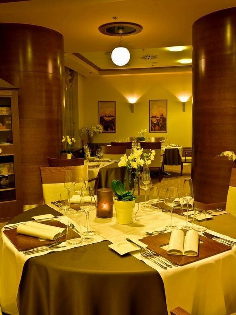 Perla, Casino & Hotel