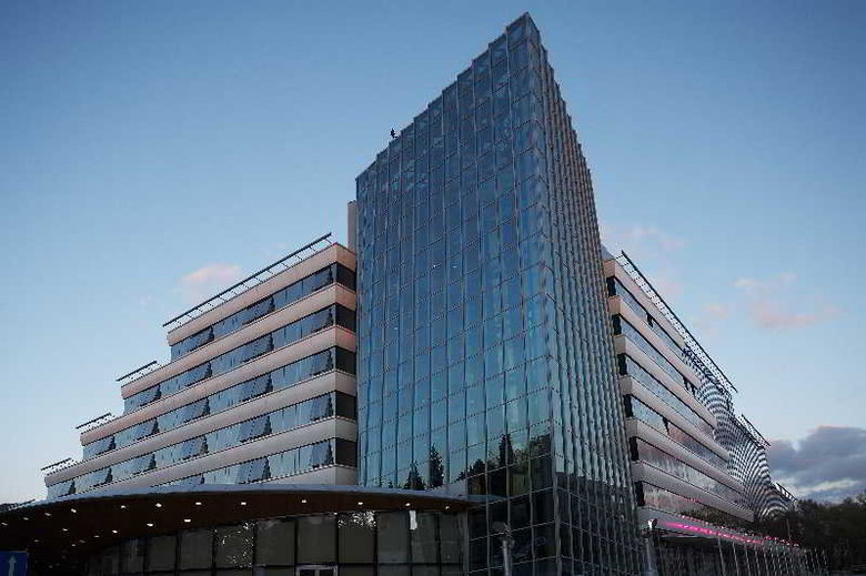 Perla, Casino & Hotel