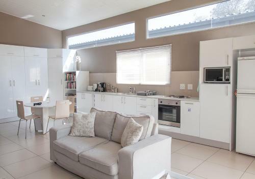 Rnb's Studio Apartment
