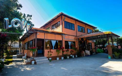 Wun Tawp Garden Hotel