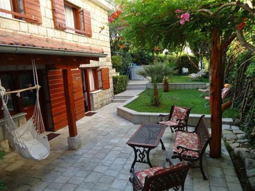 Holiday Home Olive Tree