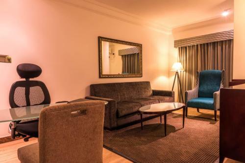 Protea Hotel By Marriott Lagos Kuramo Waters