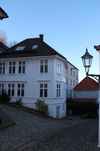 Apartamento Skuteviksveien 42