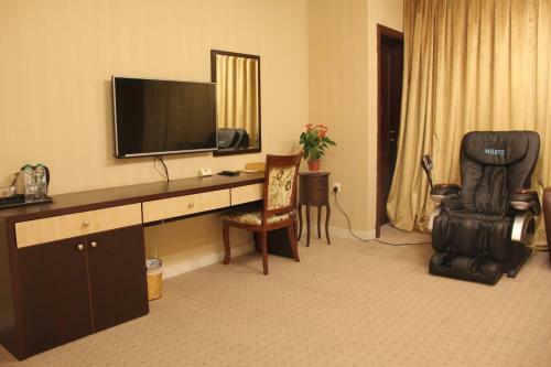 Peninsula Hotel