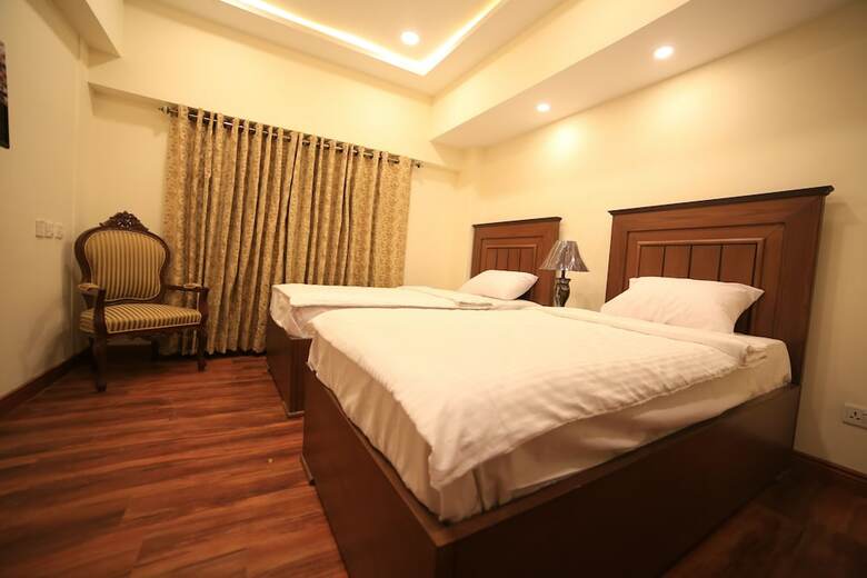 Diplomat Hotel