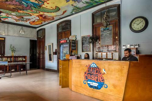 Lunas Castle Hostel