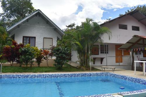 Hostal Rainforest Yasmin Hostel