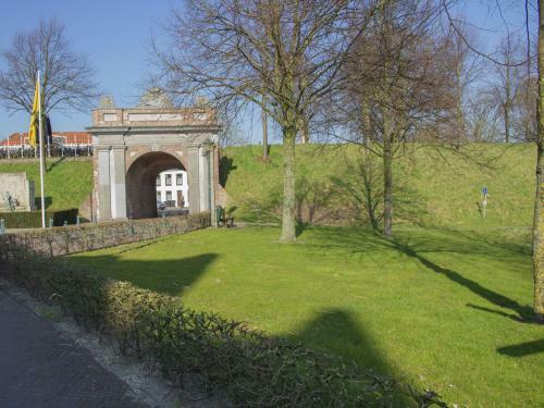 Cozy Holiday Home In Terneuzen With Private Swimming Pool