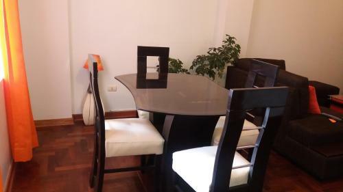 Tikas House Apartment