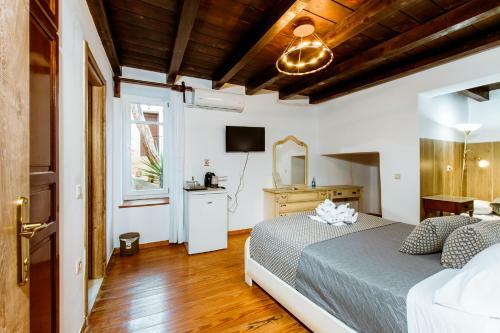 Bozzali Deluxe Hotel