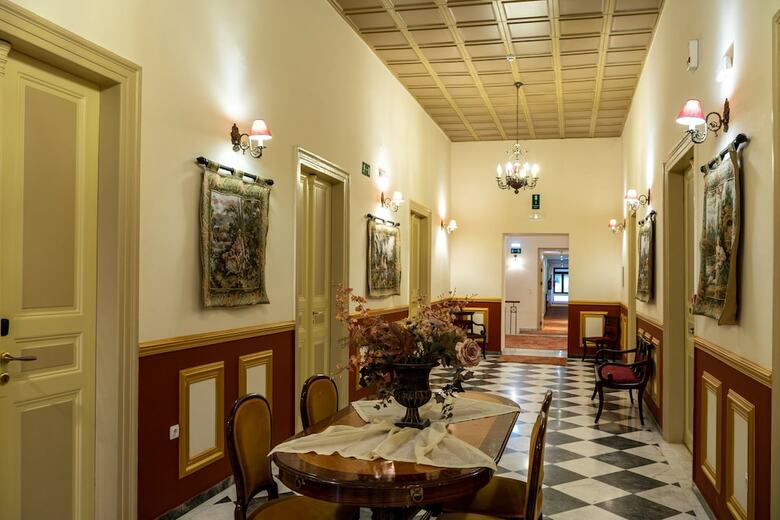 Halepa Hotel