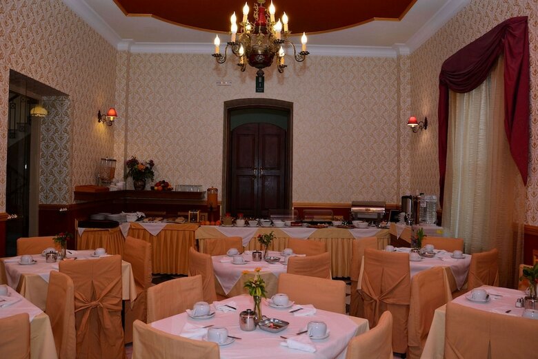 Halepa Hotel