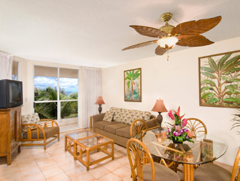 Hotel Aston At The Maui Banyan