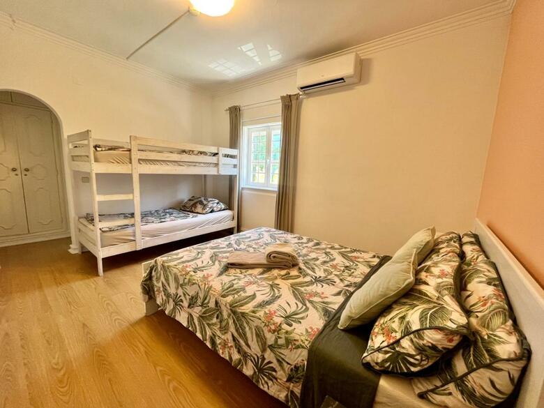 Eco Ljmonade Hostel