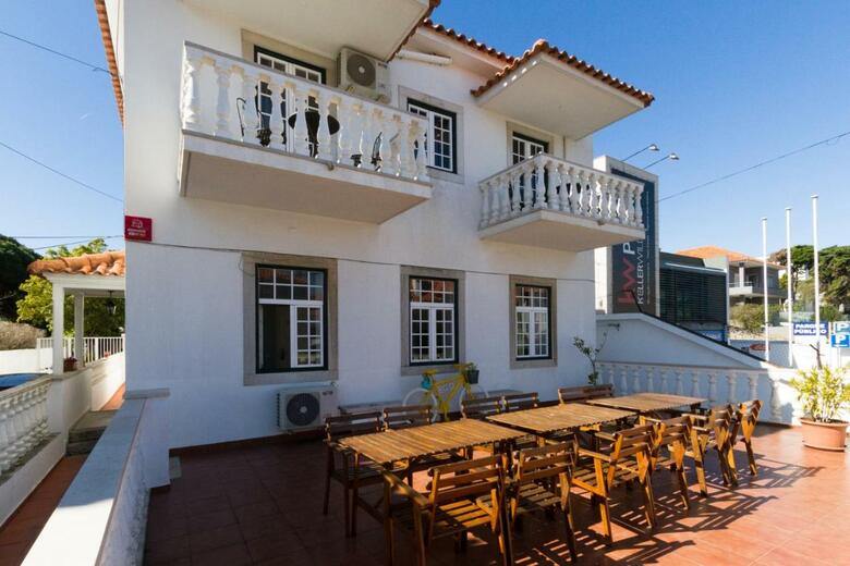 Eco Ljmonade Hostel