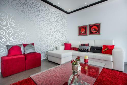Villa S�o Louren�o - By Mhm