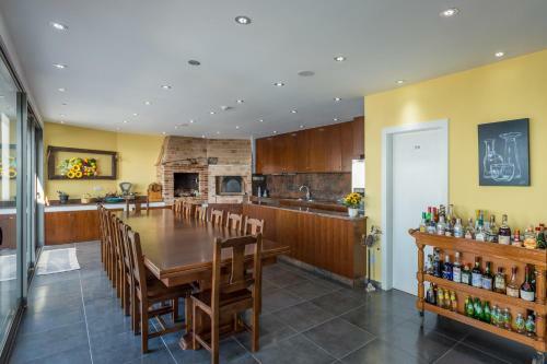 Villa S�o Louren�o - By Mhm