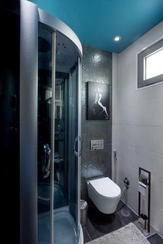 Villa S�o Louren�o - By Mhm