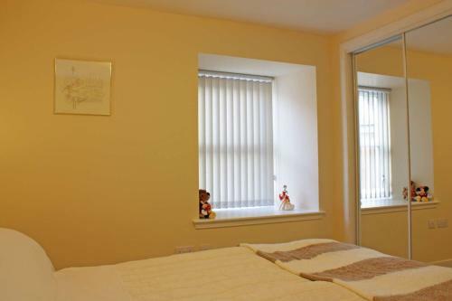 Apartment 8, The Granary