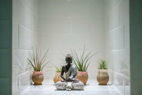 1 Hot Bath St