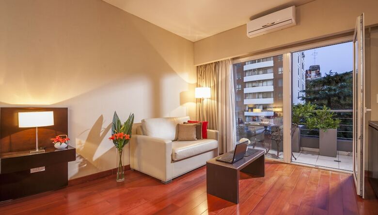 The Glu Hotel