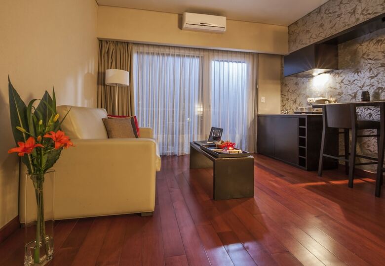 The Glu Hotel
