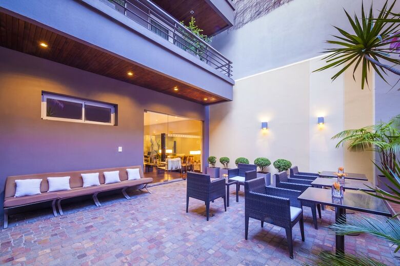 The Glu Hotel