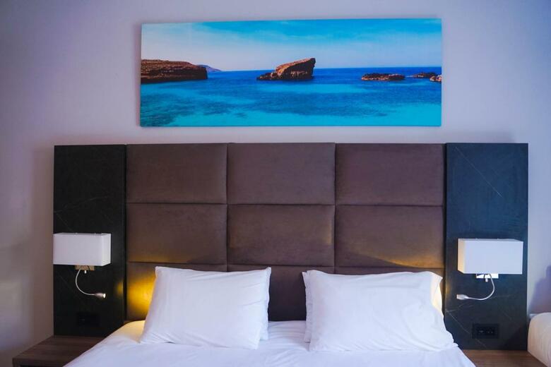 Hotel Pebbles Resort