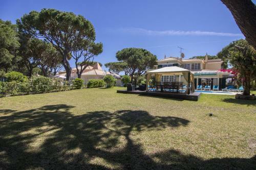Villa Popa