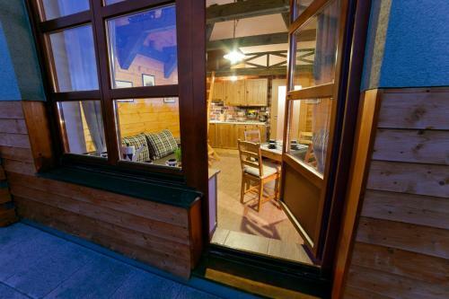 Apartman 105 Pec Pod Sn??kou