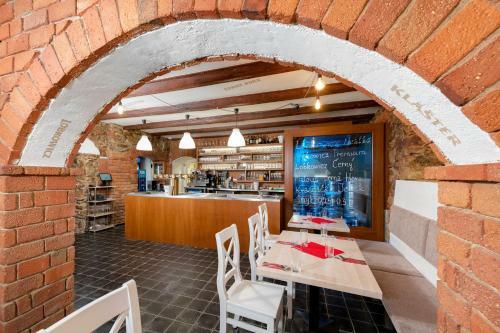 Apartamentos Pension A Restaurace Gloria