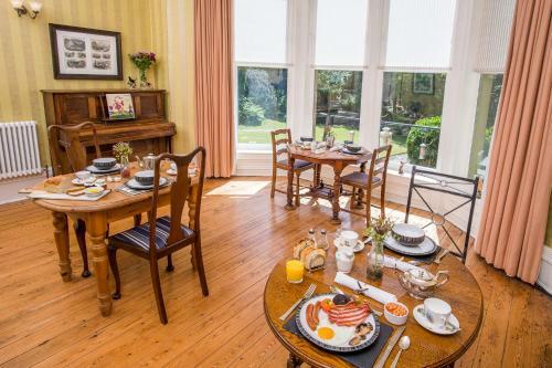 Bed & Breakfast Cliffe House