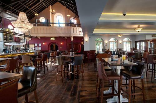 Sandford House Hotel
