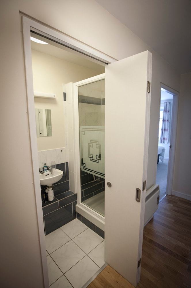 Toothbrush Apartments - Central Ipswich