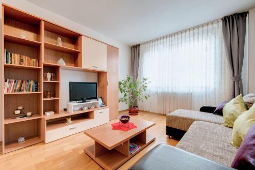 Iza's Apartment