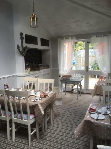 Bed & Breakfast Durlston House