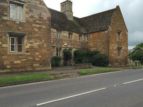 Castle Farm House B&B