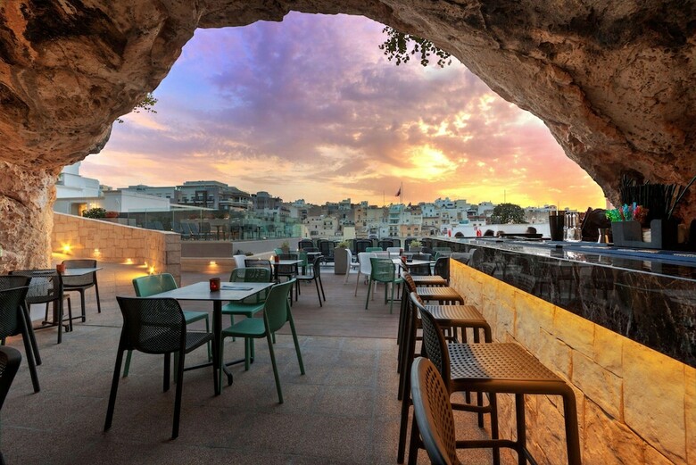 Hotel Pergola Club