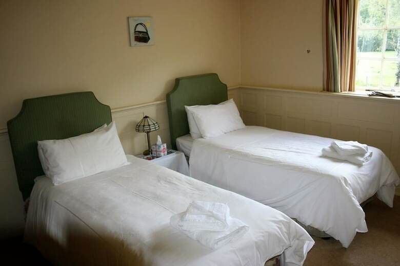 Hostal The Bark House