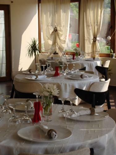 Hotel Pensiunea Taverna Bucium