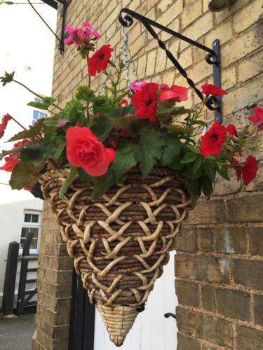 Hostal The Horseshoes Bed & Breakfast