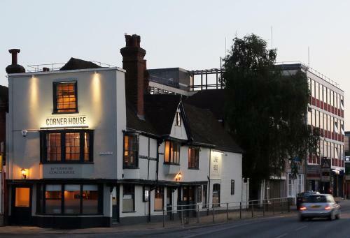 Hostal The Corner House Canterbury
