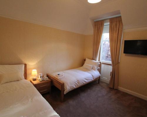 Hostal Lothrie House